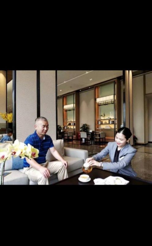 劲爆丑闻男高管和女销售的秘密曝光_吃瓜站_网红黑料丨极品美女