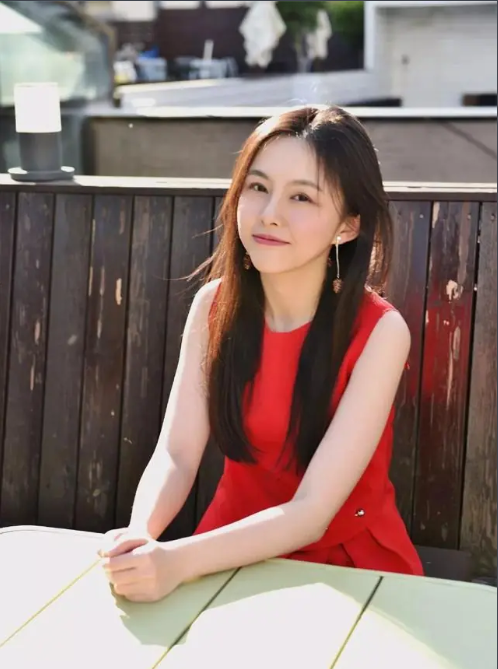 清华高材生爆丑闻前妻指控婚内出轨卷走金条_吃瓜站_网红黑料丨极品美女