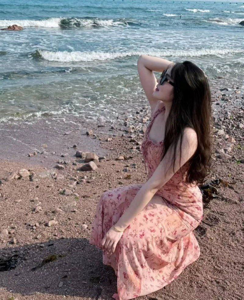 湖南涉外经济学院再爆典女大学生协同闺蜜双双劈腿约网约车司机_吃瓜站_网红黑料丨极品美女